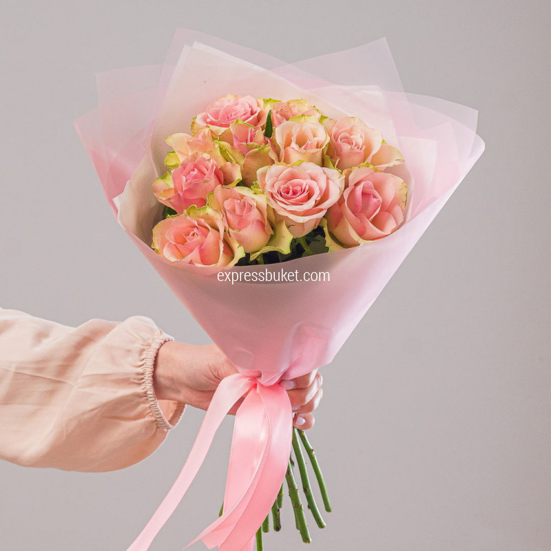 Розовый стиль 11 роз